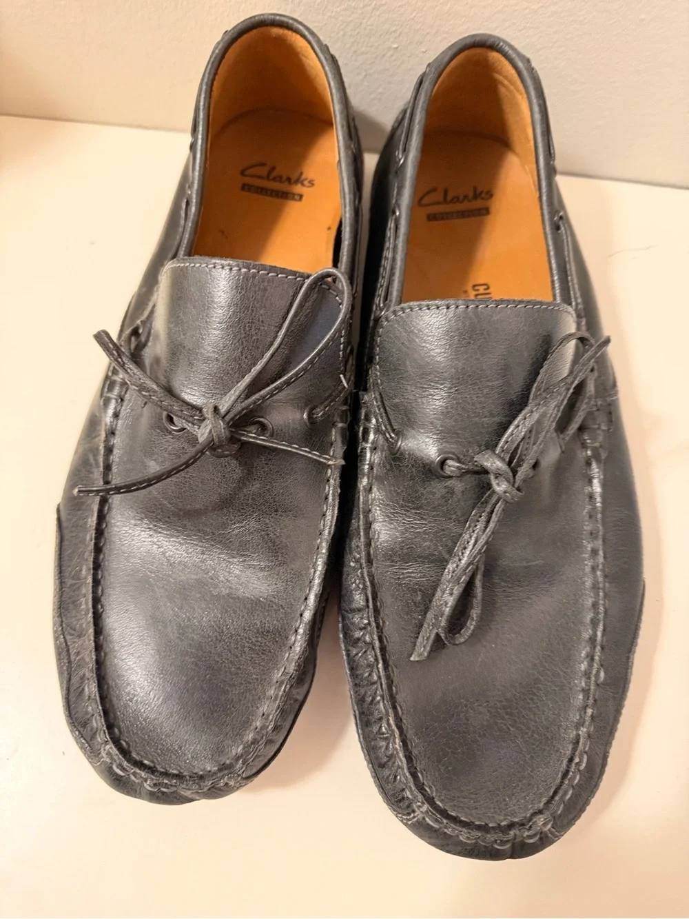 Clarks Men’s Black Leather Boat Moccasins